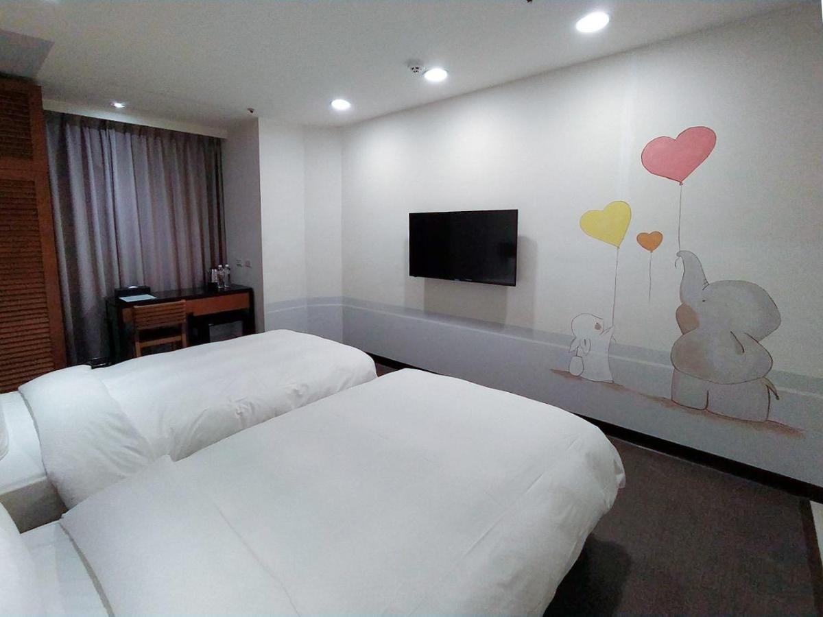 Hotel J Taoyuan Pingzhen Ngoại thất bức ảnh